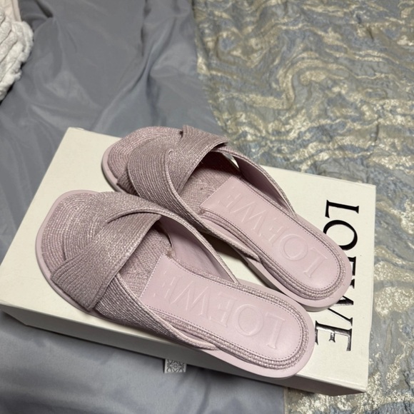 Loewe Lilac Women's Sandals - Picture 1 of 4